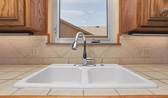3217 Quail Cir, Altus, OK 73521