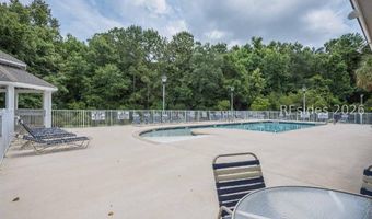 17 W Morningside Dr, Bluffton, SC 29910