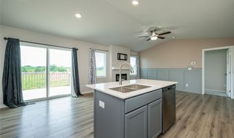 2860 Pilgrim Dr SW, Altoona, IA 50009