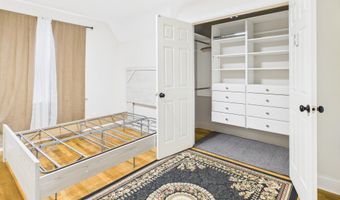 1910 W 10th St, Anderson, IN 46016