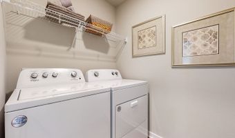 1304 NE COUNTRY MEADOW Dr, Ankeny, IA 50021