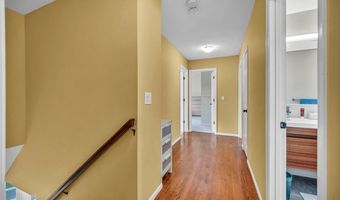 561 Willard Rd, Aurora, OH 44202
