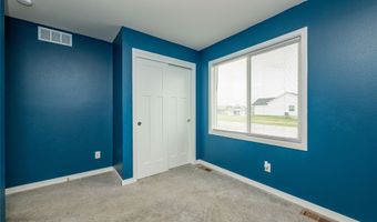 2860 Pilgrim Dr SW, Altoona, IA 50009