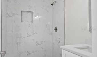 1024 SPINDLE PALM Way, Apollo Beach, FL 33572