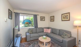 1795 Hideaway Ln, Ann Arbor, MI 48105
