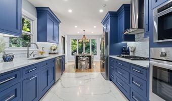 123 Ocean Blvd, Atlantic Highlands, NJ 07716