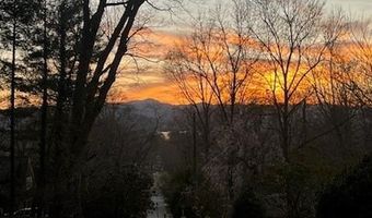 242 Birch Ln, Arden, NC 28704