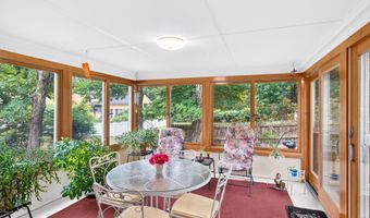 437 Lovely St, Avon, CT 06001