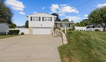17 Belvedere St, Johnston, RI 02919