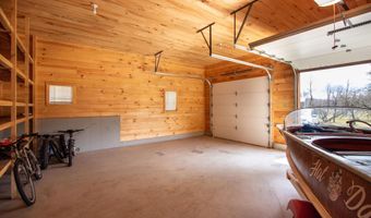 3 Cross Rd, Cabot, VT 05647