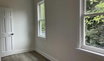 5318 GAY St NE, Washington, DC 20019