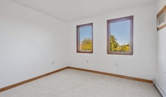 5 Fairway Dr, Acushnet, MA 02743