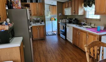 241 Hickory Ln, Aurora, NC 27806