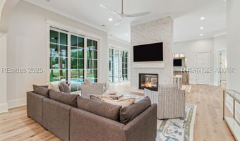 8 Mansfield Cir, Bluffton, SC 29910