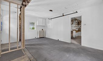 6 Amherst St, Augusta, ME 04330
