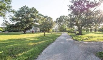 HENRY WHITE Road lot Js4a2, Albany, LA 70711