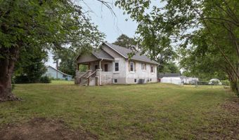 703 Johnson Ave, Ava, MO 65608