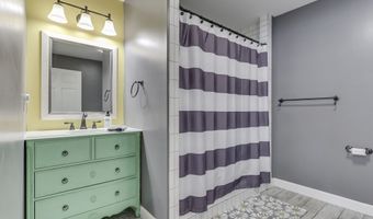 110 N Tresslar Ave, Bargersville, IN 46106