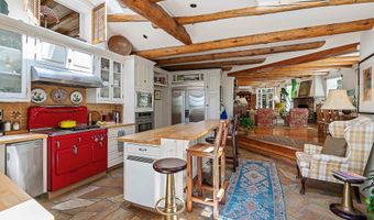 182 El Salto Rd, Arroyo Seco, NM 87514