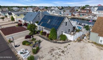 91 S Ronald Ave S, Bayville, NJ 08721