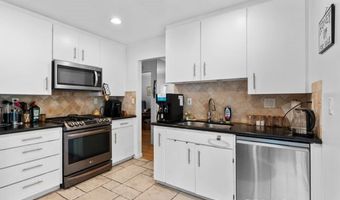 27556 Rondell St, Agoura Hills, CA 91301