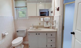 202 Christopher Dr, Abbeville, AL 36310