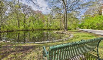 30 Forest Rd W, Bristol, RI 02809