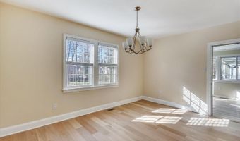 8908 GRANT St, Bethesda, MD 20817