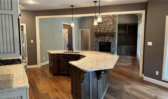 218 Waterfront Cir, Alma, AR 72921