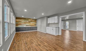 2404 N Robin St, Altus, OK 73521