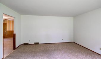 1702 Rae Ln, Madison, WI 53711