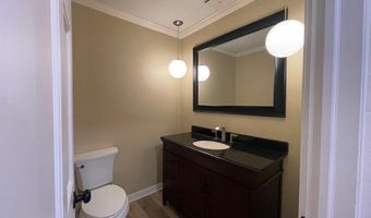 307 N Van Buren St, Auburn, IN 46706