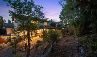 30729 Lakefront Dr, Agoura Hills, CA 91301