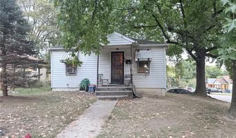 1215 Clawson St, Alton, IL 62002