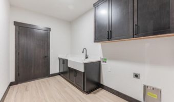 25787 N Dickens Rd, Athol, ID 83801