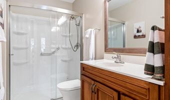 14 Greystoke Ct, Ballwin, MO 63021
