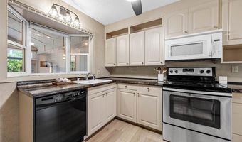 1108 E 3rd St, Anamosa, IA 52205