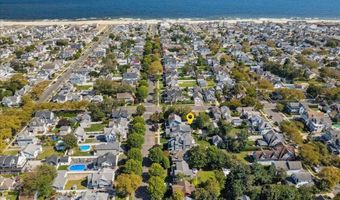 405 10th Ave, Belmar, NJ 07719
