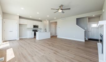 2304 Chan Dr, Adel, IA 50003