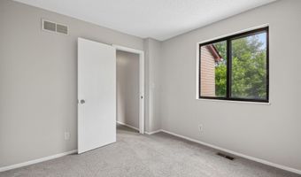 4150 Eagle Head Dr, Columbus, OH 43230