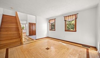 30 Seabreeze Dr, Bourne, MA 02532