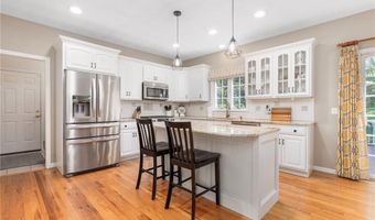 11 Prides Crossing Ln, North Kingstown, RI 02874