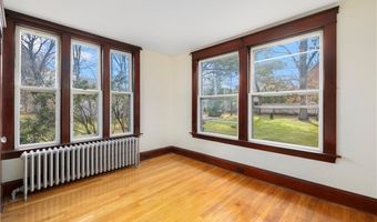 31 Cranston Ave 3, Newport, RI 02840