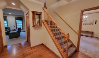 3014 Ridgetop Rd, Ames, IA 50014