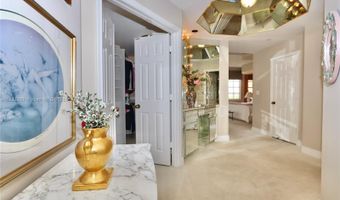 3900 Island Blvd B204, Aventura, FL 33160
