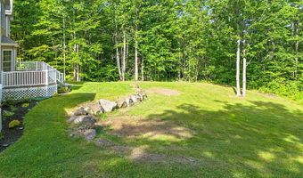 25 Lake Grove Ln, Auburn, ME 04210