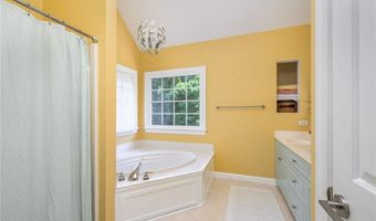183 Scottsdale Dr, Advance, NC 27006
