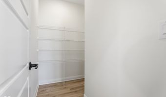 6882 Linden Woods Dr, Avon, IN 46123