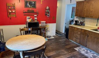 415 10th St W, Bottineau, ND 58318