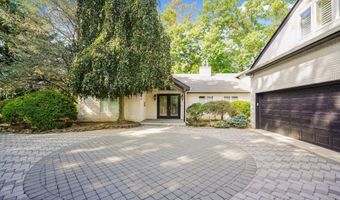 34 Southside Ave, Atlantic Highlands, NJ 07716